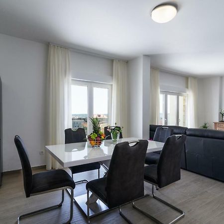 Apartments Apollo Трогир Екстериор снимка